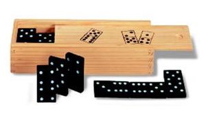 Dominospiel in Holzbox