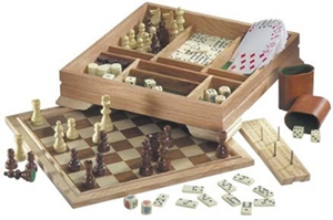 Spielsammlung mit 7 Spielen in Holzbox