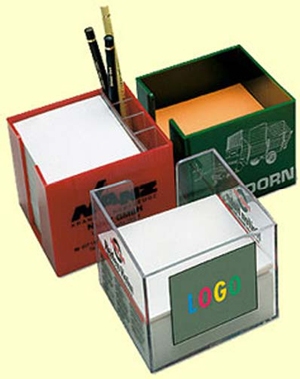 Kunststoff-Zettelbox mit Köcher